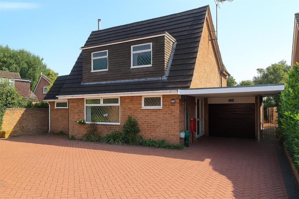 Main image of property: Bishopstoke