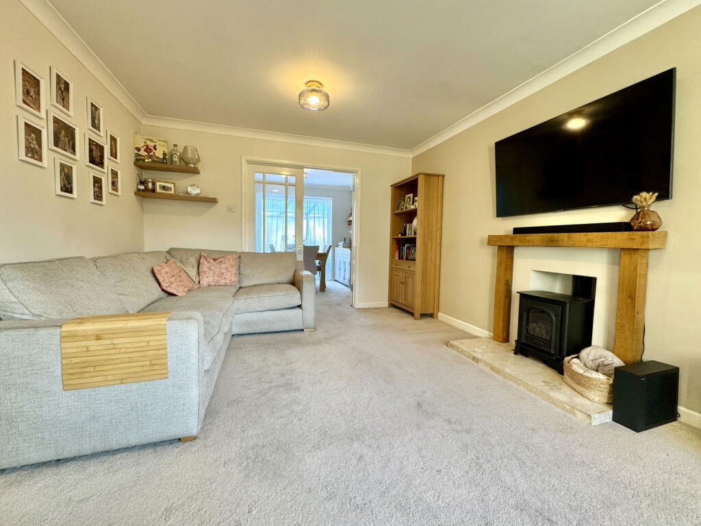 15 Spring Park, Woolwell, Plymouth, PL6 7SL photo 2
