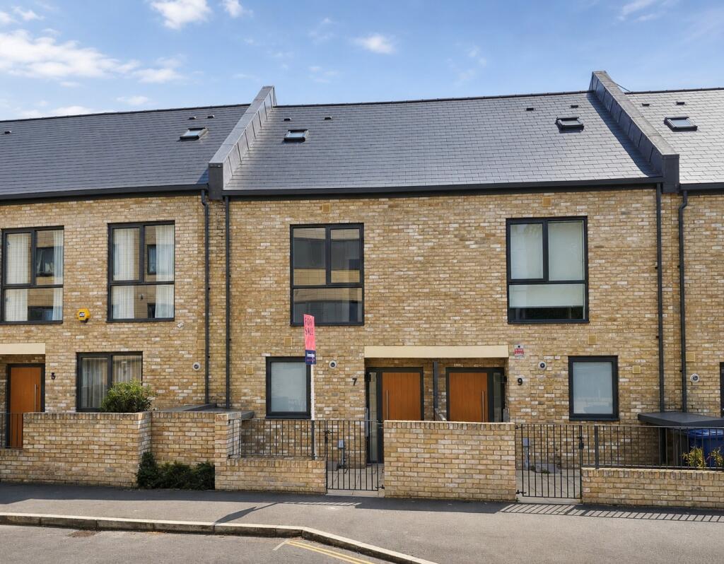 Main image of property: Felix Road, Ealing, W13