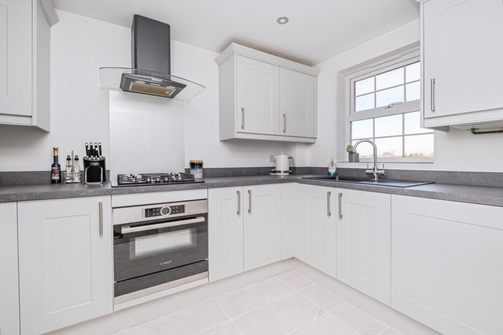 Apartment in Horsham, Steyning - View 3