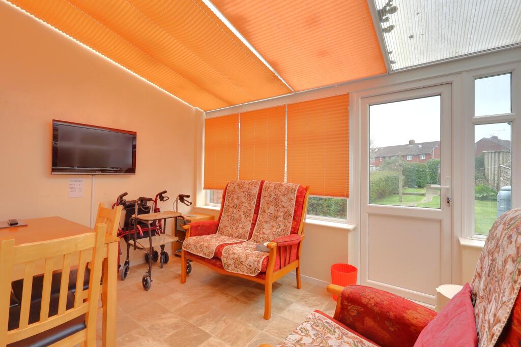 House in Havant, Hampshire - View 5