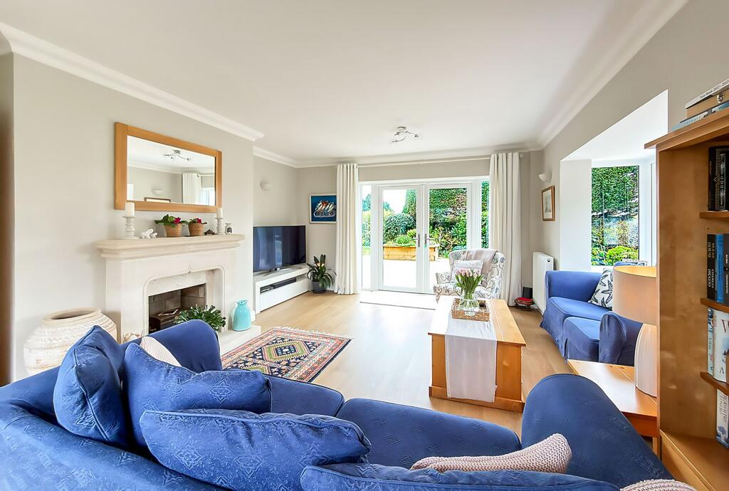 East Drive, Angmering, BN16 photo 5