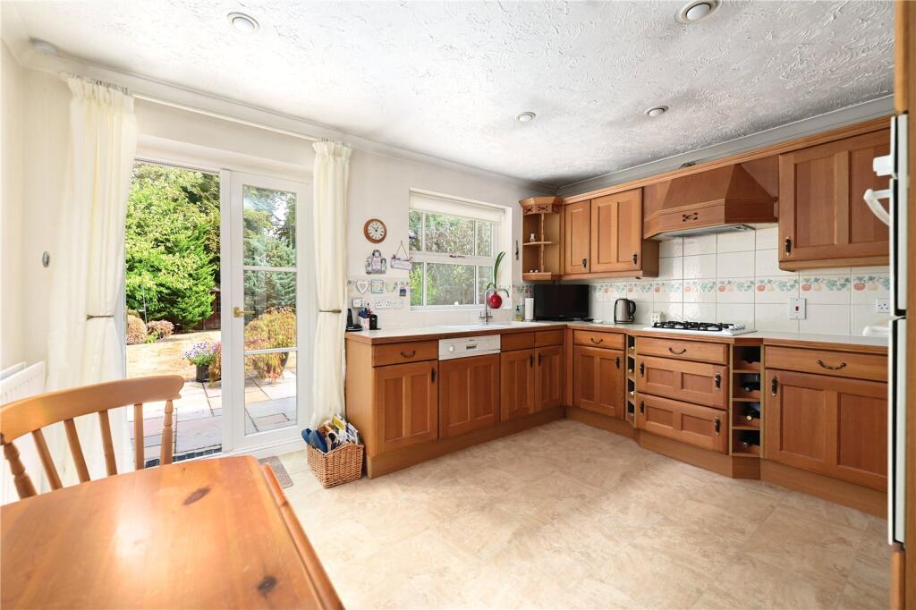 House in Guildford - View 4
