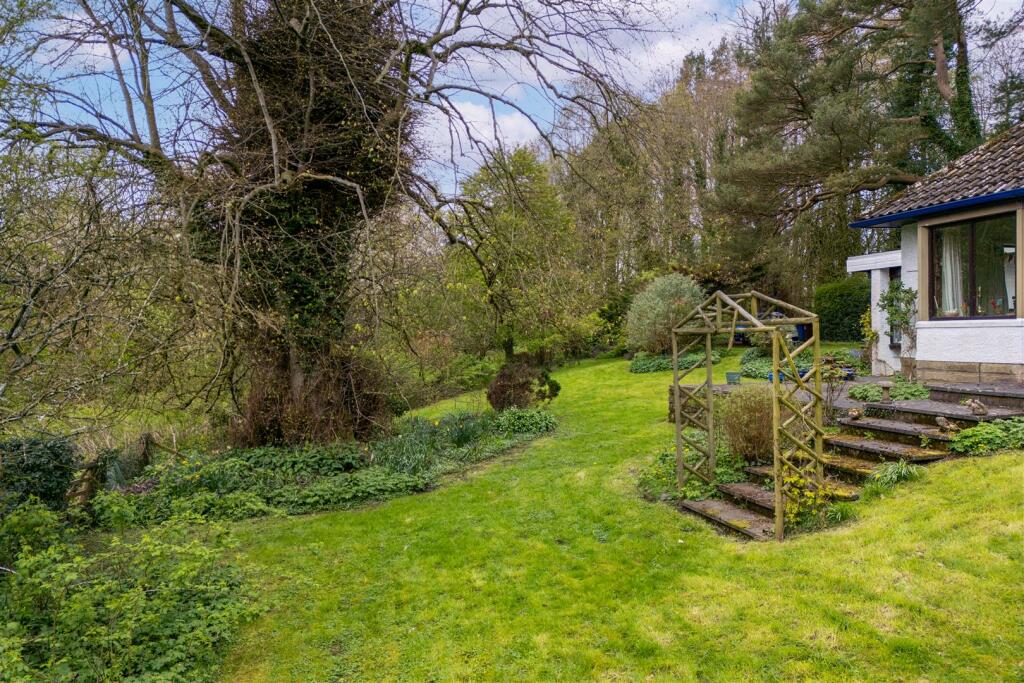 Ellerburn, Burton Road, Lower Bentham photo 4