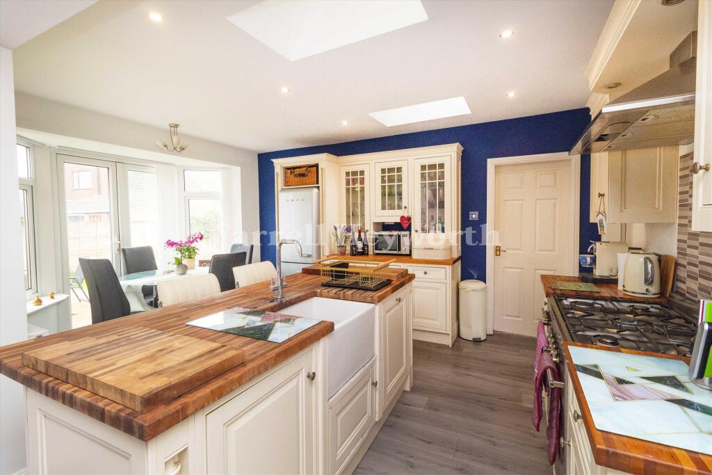 Fairmont Drive, Hambleton, Poulton Le Fylde photo 4