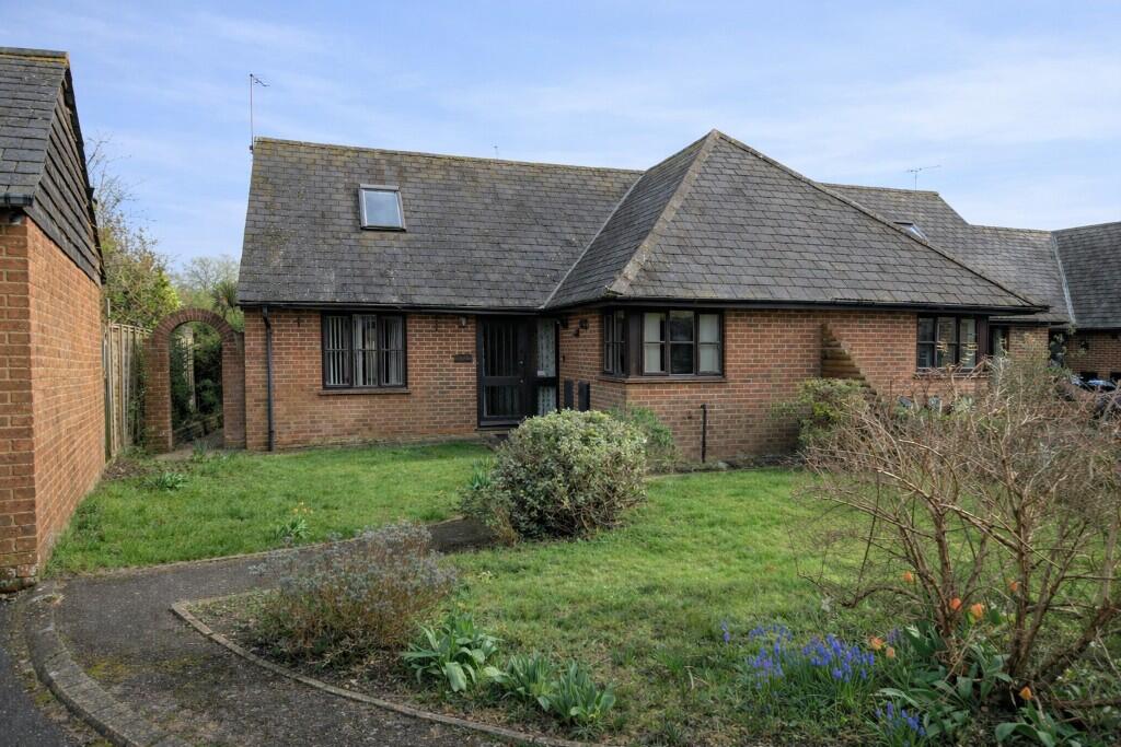 Main image of property: St Johns Court, Marchwood, Southampton, SO40 4SG