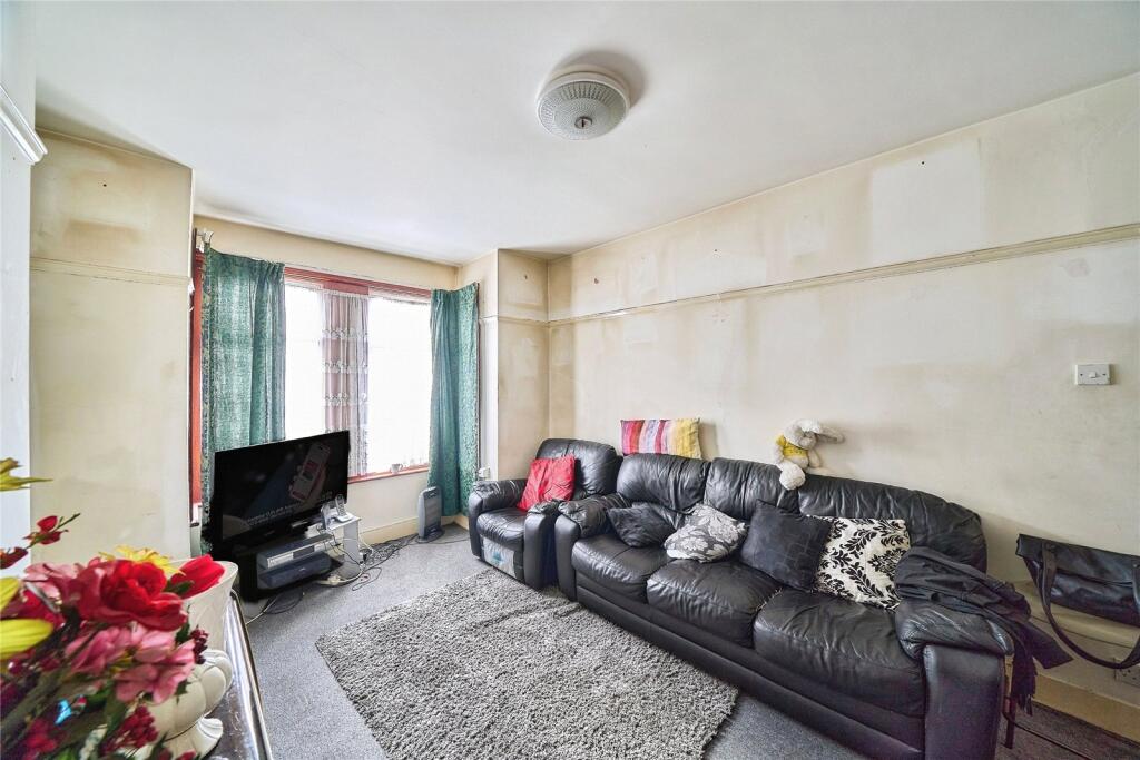 Studley Road, London, E7 photo 4