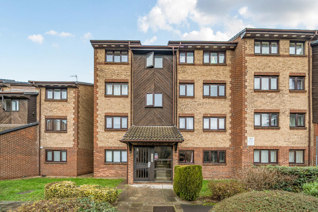 Main image of property: Cricketers Close, Erith