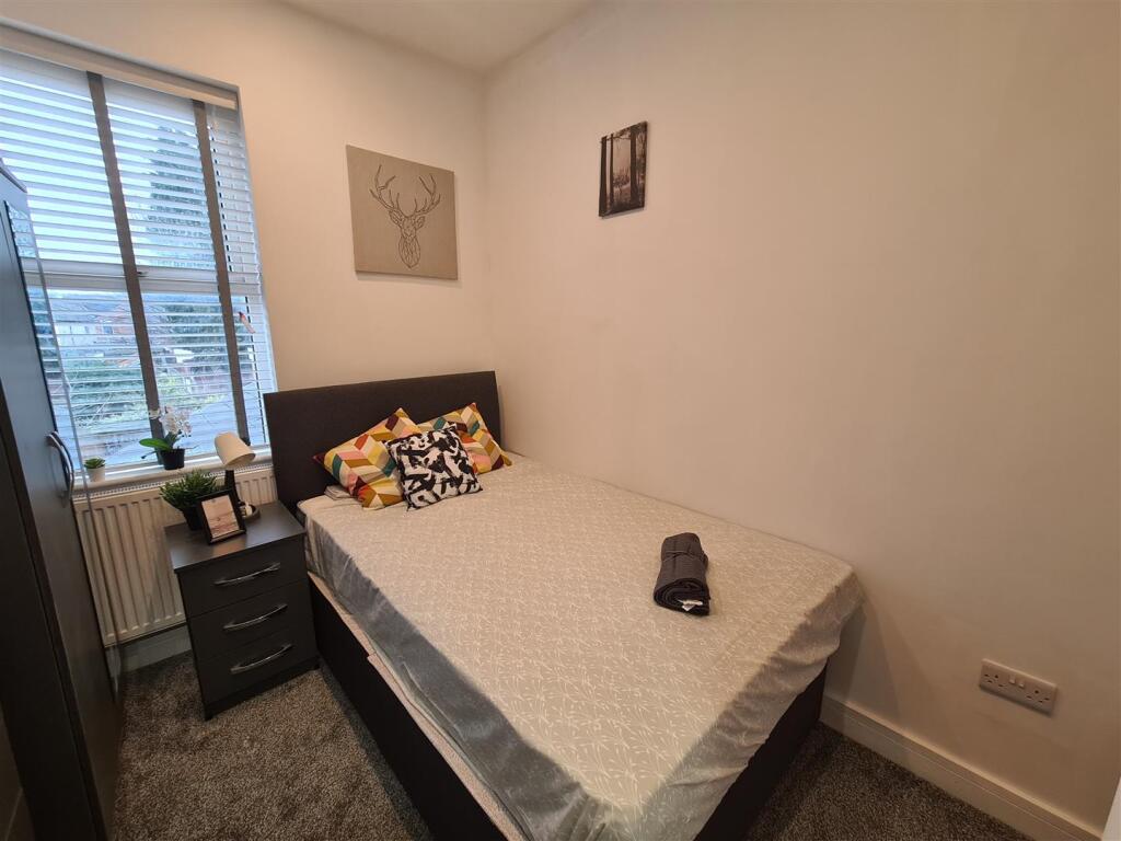 Bearwood Road, Smethwick