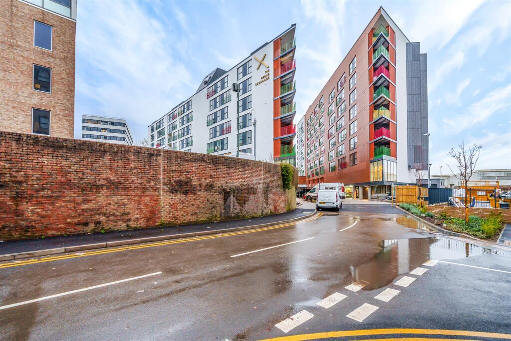 Main image of property: The Grand Exchange, Market Street, Bracknell