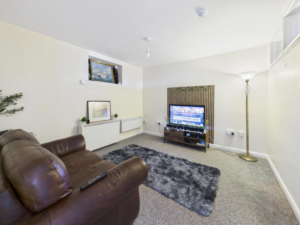 House in East Lindsey, Skegness - View 2