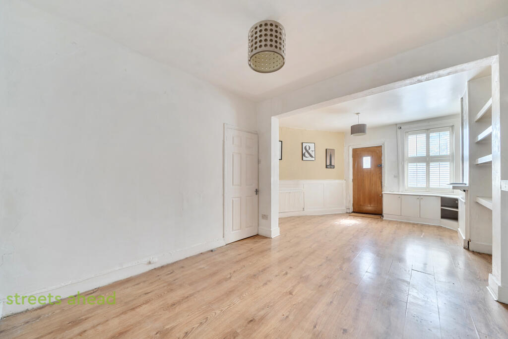 Main image of property: Cherry Orchard Road, Croydon, CR0