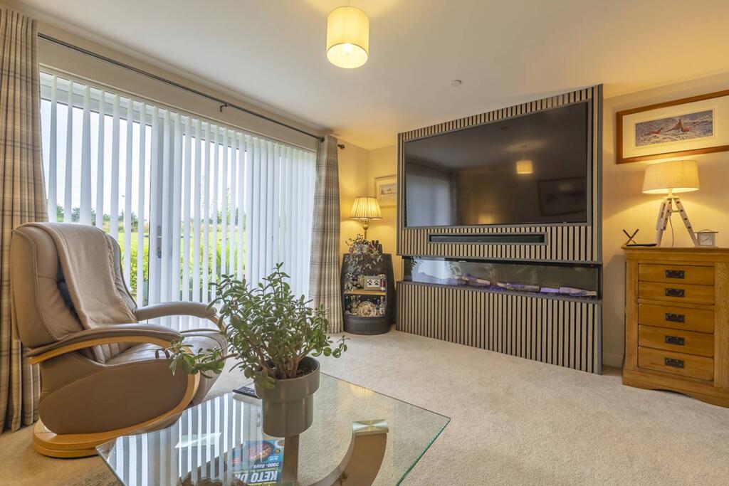 Apartment in Inverness - View 4