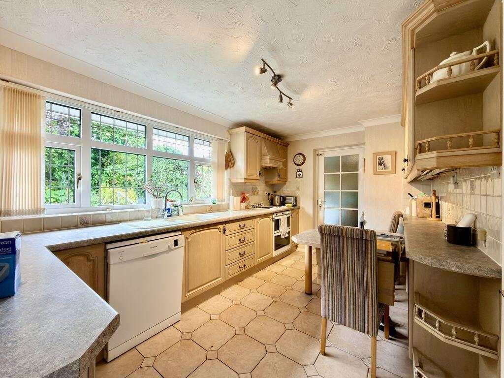 House in Sutton Coldfield, Walmley - View 3