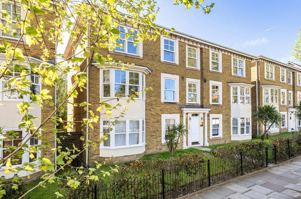 Main image of property: Brooklands Court, Cavendish Road, London, NW6