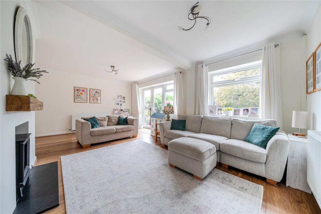 House in Waverley, Cranleigh - View 4