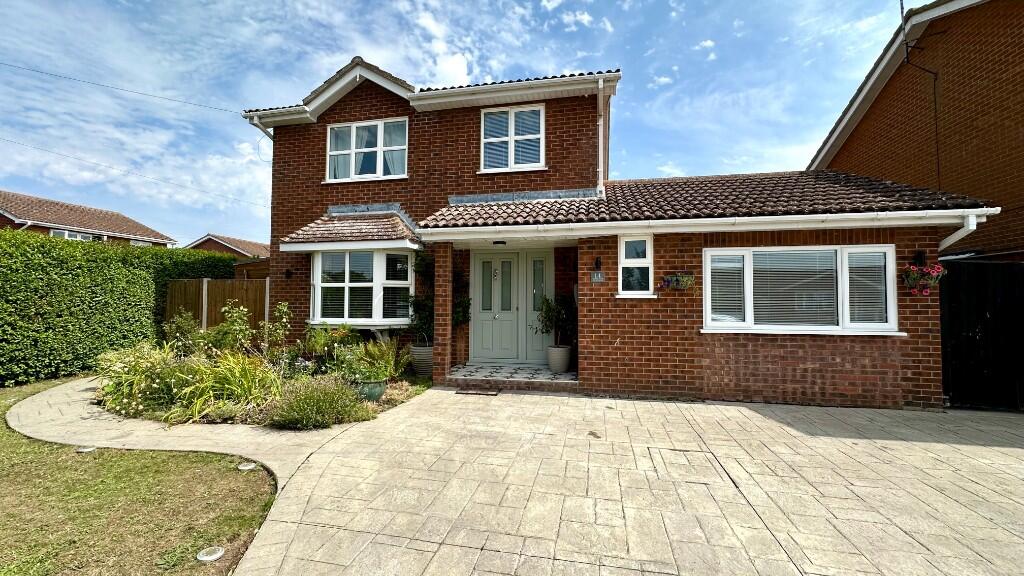 3-bed detached on Bramble Walk, March, Cambridgeshire, PE15, £350,000
