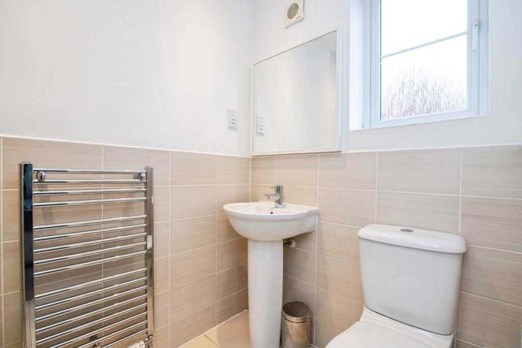 Additional image 8 of Old College Avenue, Oldbury, B68