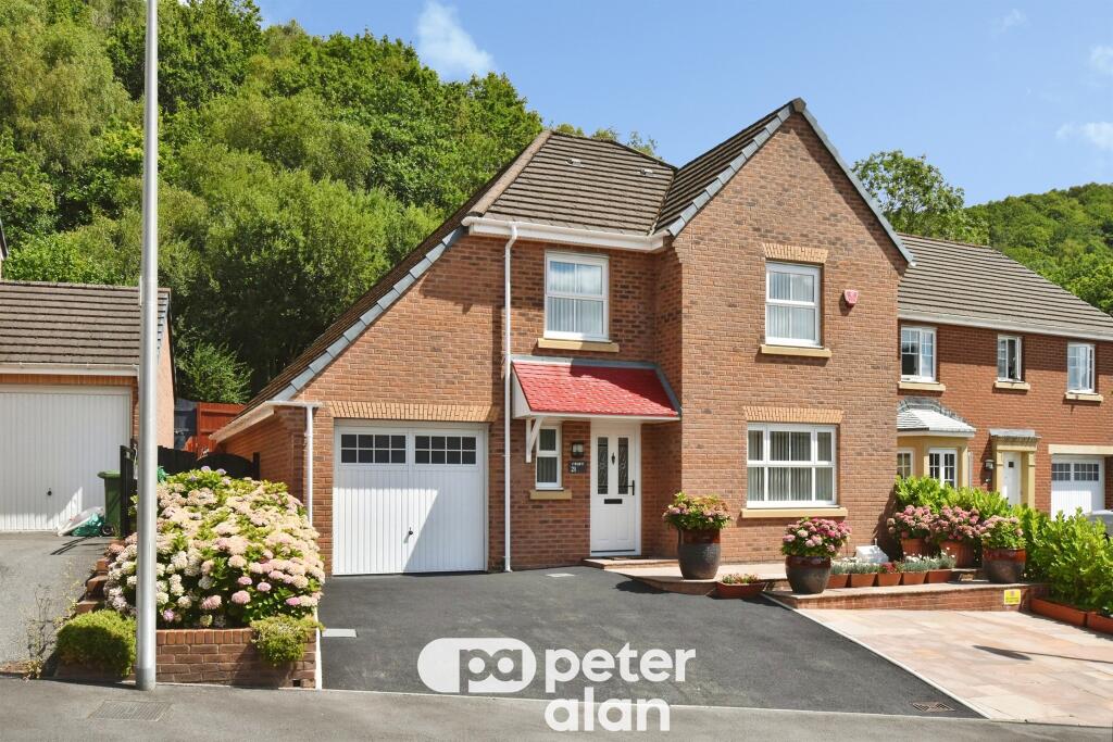 Main image of property: Heol Y Deri, Aberdare