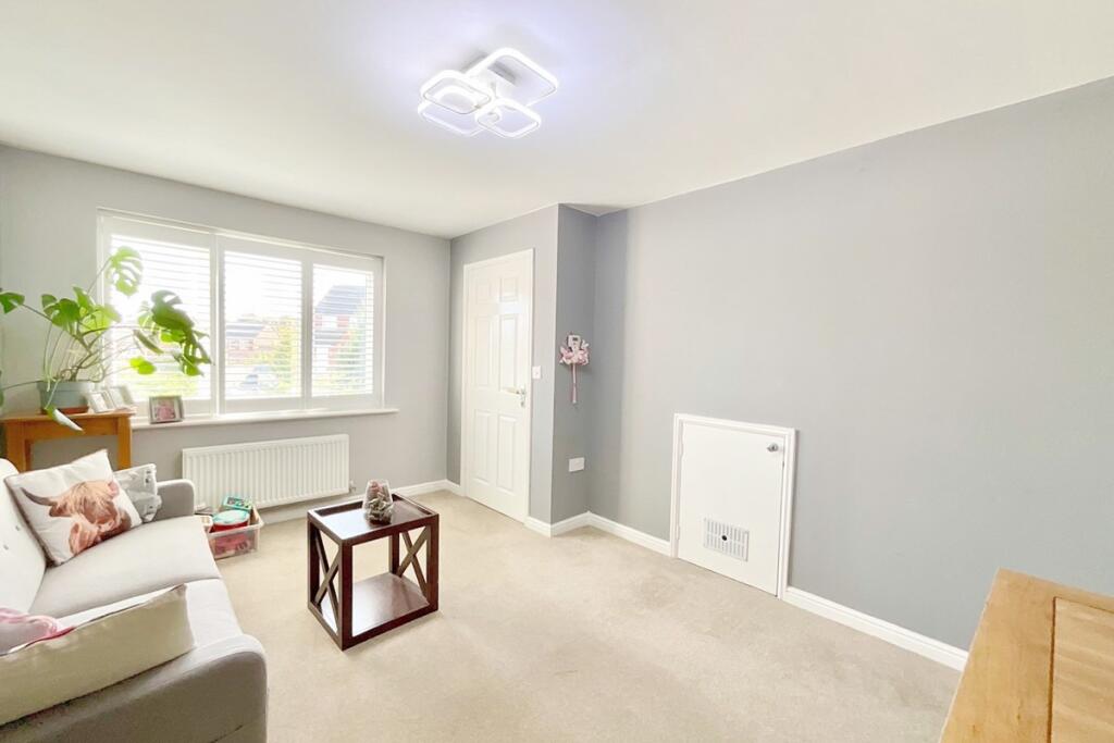 Gilmour Avenue, Sheffield, S2 2DE photo 4