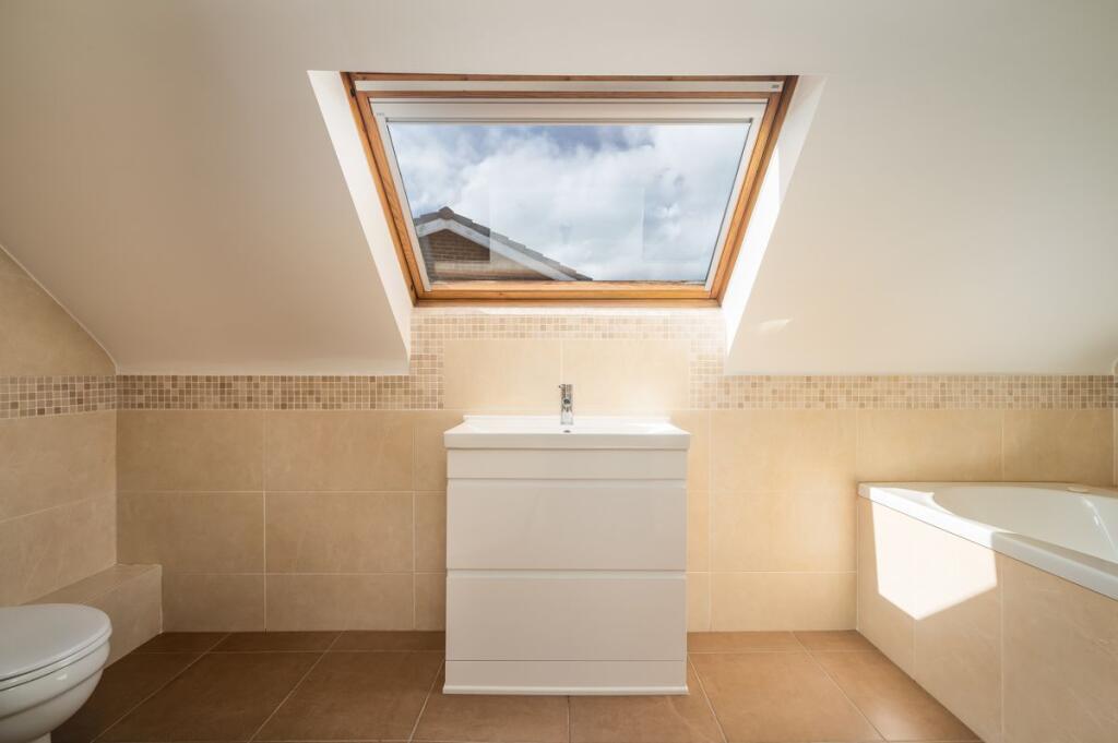 Additional image 24 of Moorside Gardens, Drighlington, Bradford