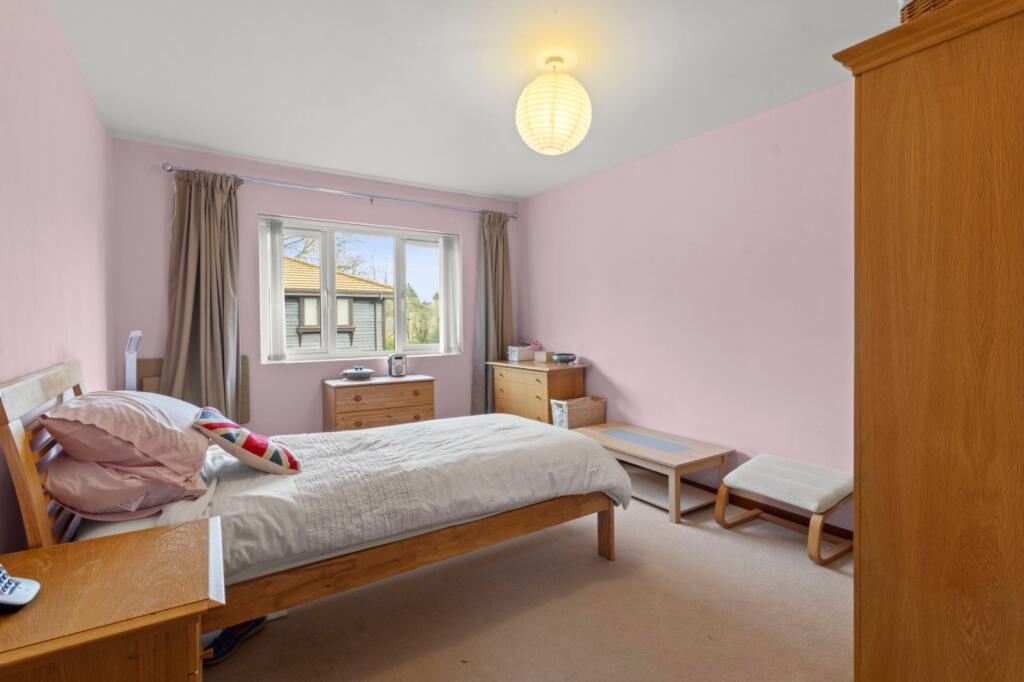 Montargis Way, Crowborough, East Sussex, TN6 photo 5