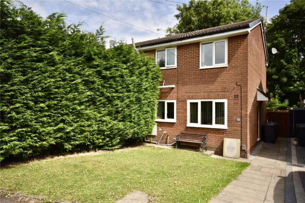 Main image of property: Vine Close, Shaw, Oldham, Greater Manchester, OL2