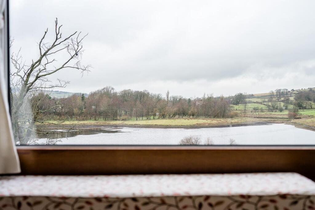 Additional image 16 of Manor Road, Colne