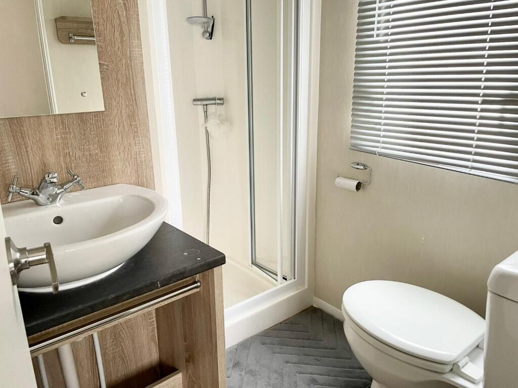Martin Lodge, Manor House Holiday Park, Church Laneham, Nottinghamshire photo 5