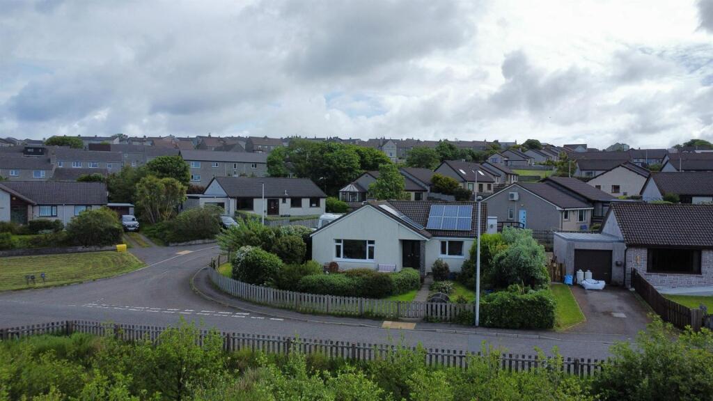 Main image of property: 39 Scapa Crescent, Kirkwall, Orkney, KW15 1RL