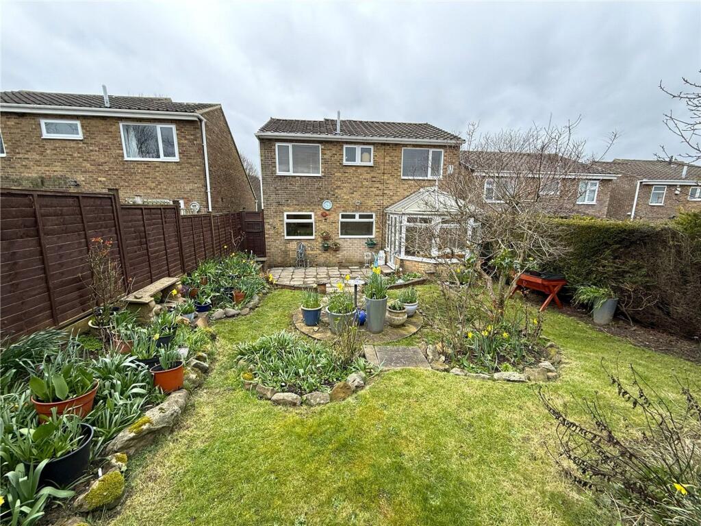 Cattistock Close, Guisborough, TS14 photo 3