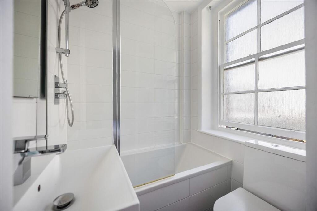 Apartment in London - More