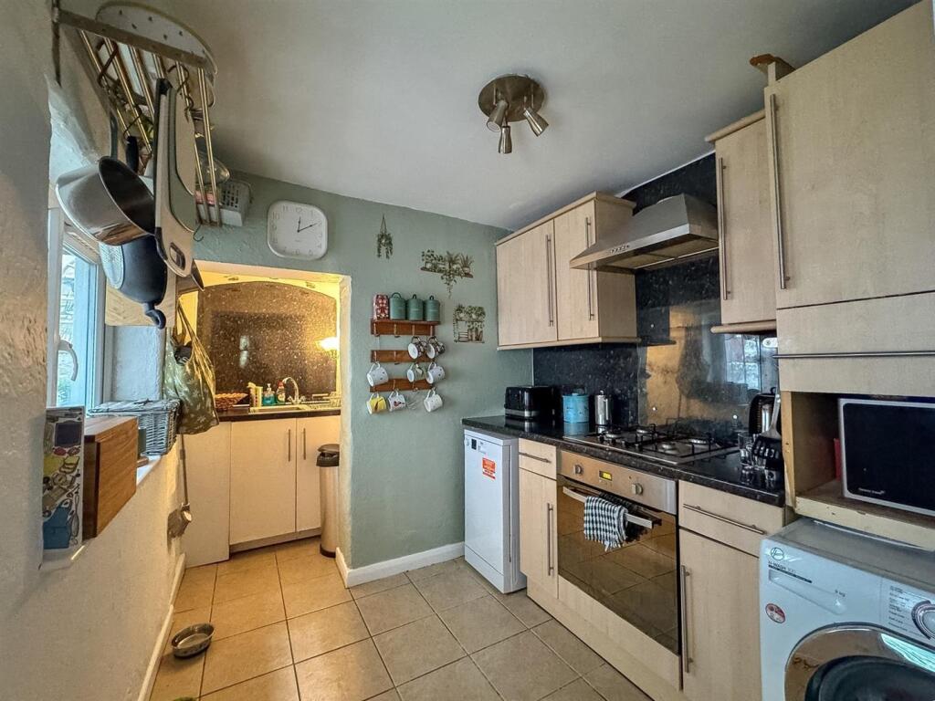 Apartment in Weston-super-Mare, Cliftonville - View 3