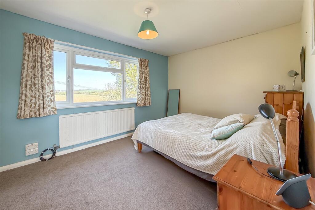 Additional image 7 of Springfield Crescent, Harpenden, Hertfordshire, AL5