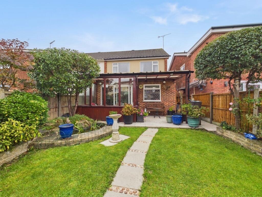Avondale Gardens, Stanford-Le-Hope, SS17 photo 4