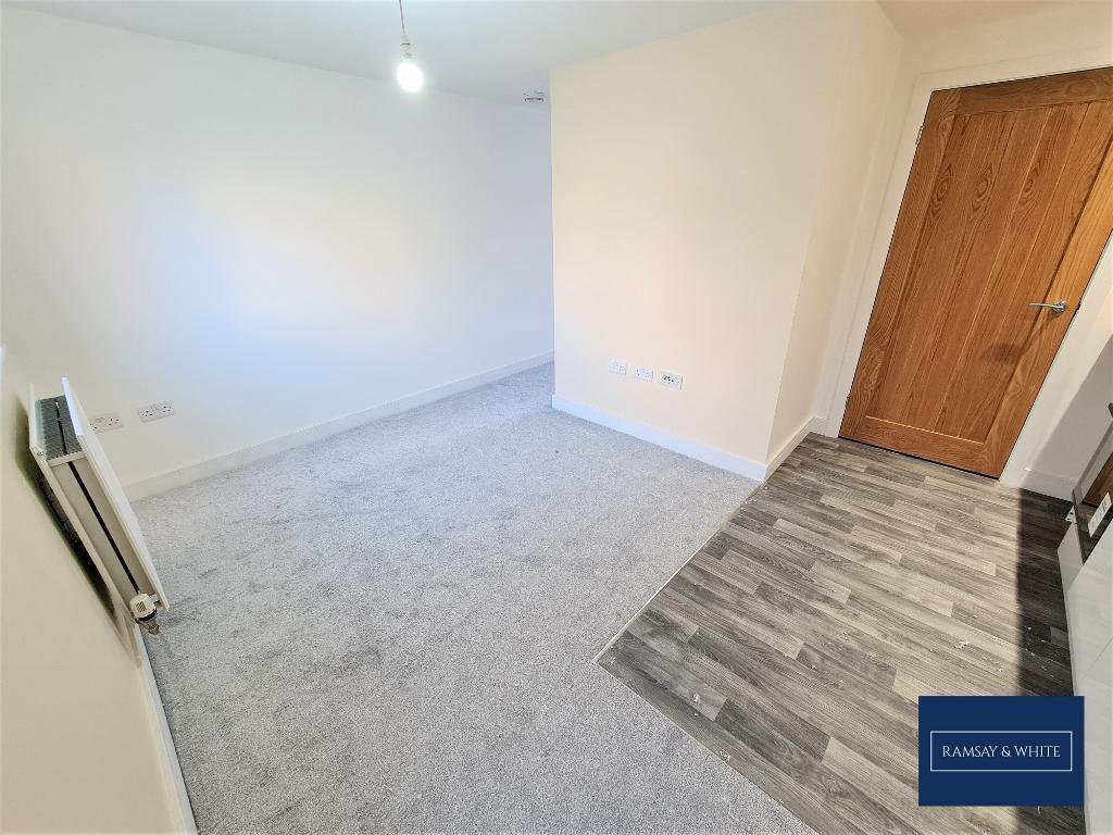 Apartment in Merthyr Tydfil, Town - View 2