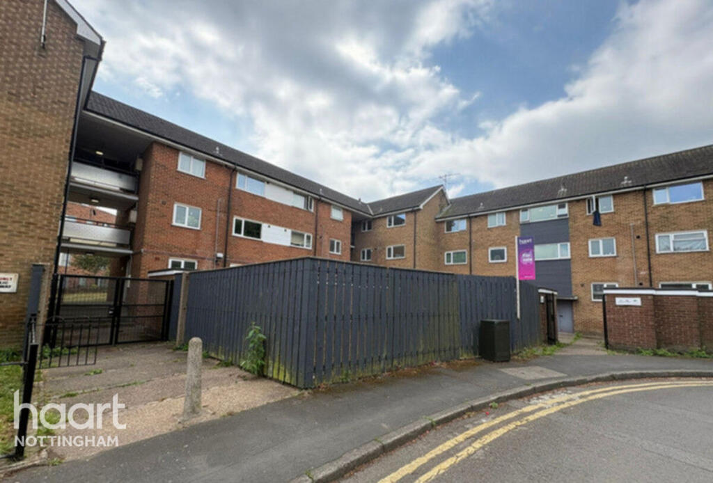 Apartment in Nottingham, The Park - View 2