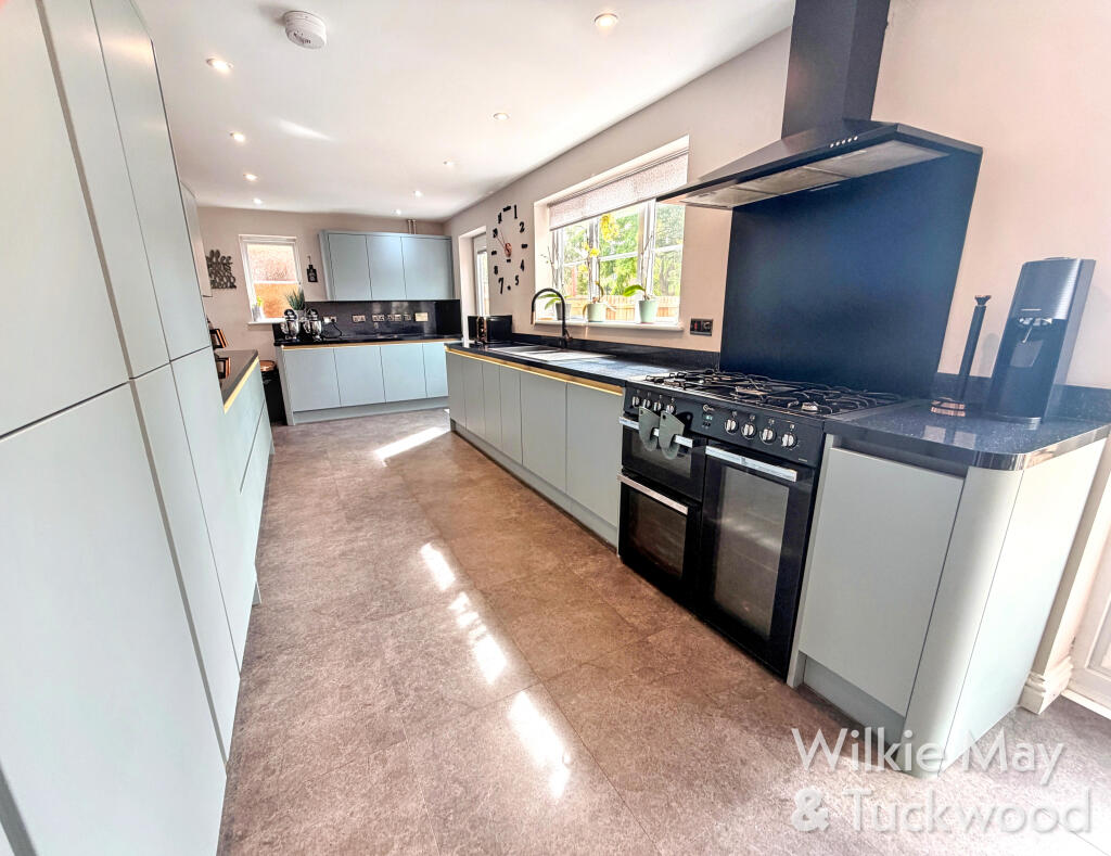 House in Bridgwater, Wembdon - View 4