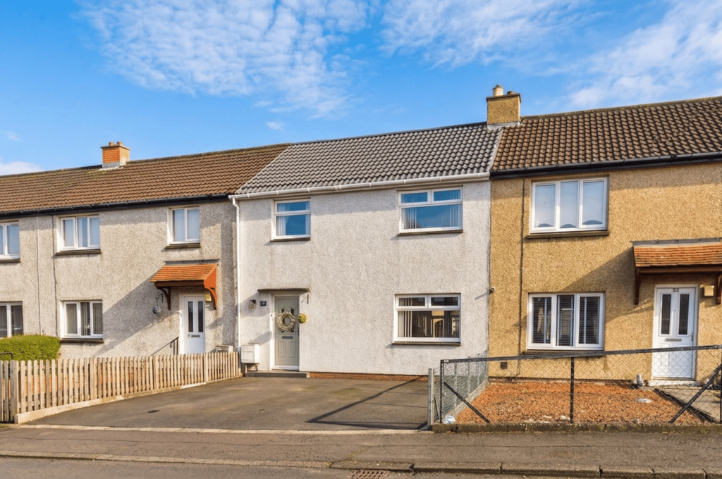 3-bed terraced on Loudoun Avenue, Kilmarnock, KA1, £105,000