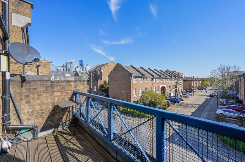 Apartment in London, Millwall, Isle of Dogs - More