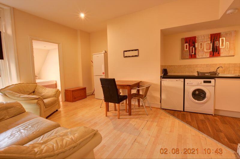 3 bedroom flat for rent