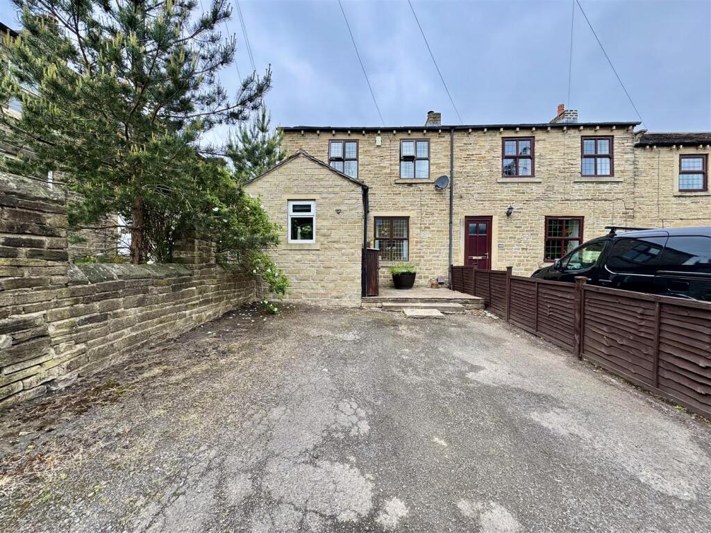 Main image of property: Wakefield Road, Dalton, Huddersfield, HD5 8PS