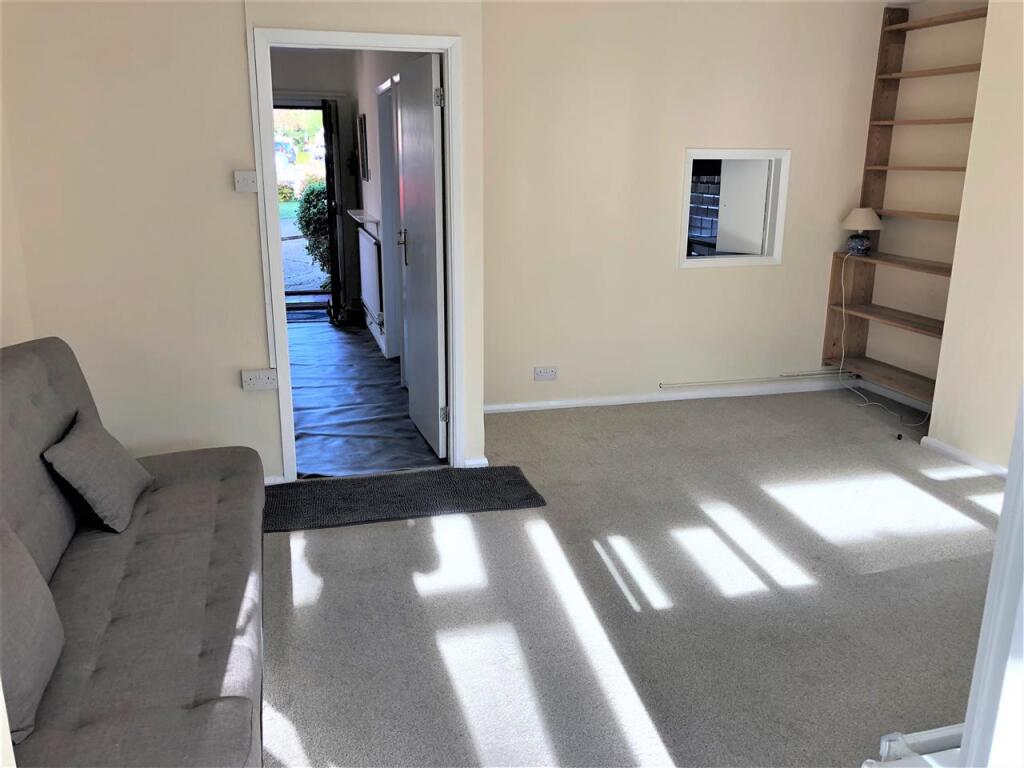 House in Canterbury - View 3