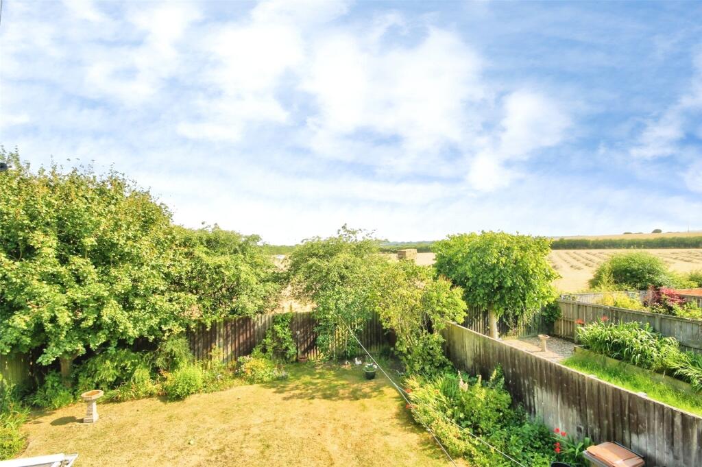 Brackenbeds Close, Pelton, Chester Le Street, DH2 photo 3
