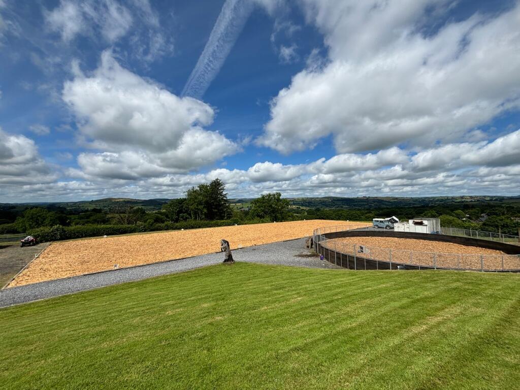Crugybar, Llanwrda, SA19 - View 3