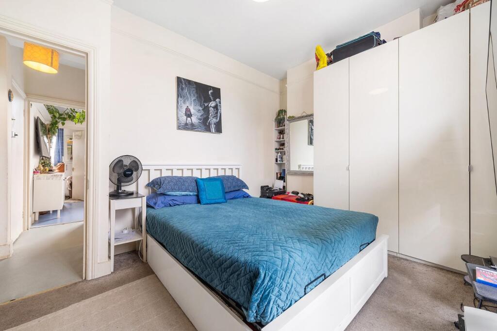 Apartment in London, Myatt's Fields, Loughborough Junction - View 5
