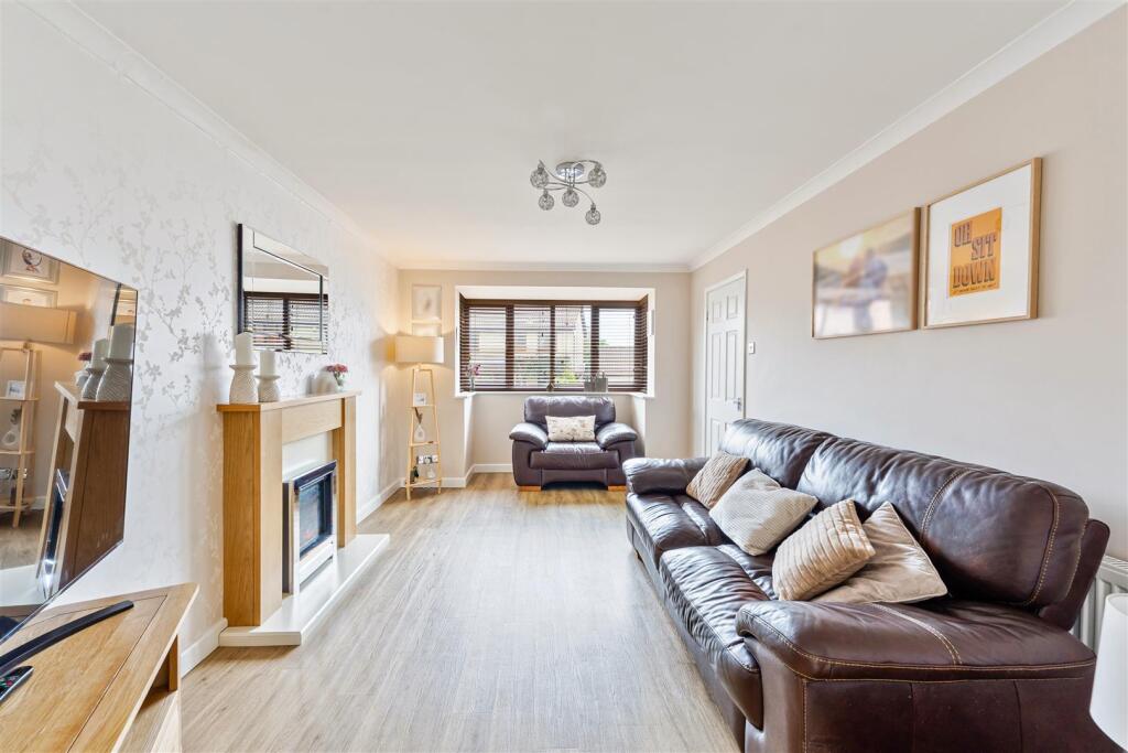 Helston Road, Nailsea photo 4