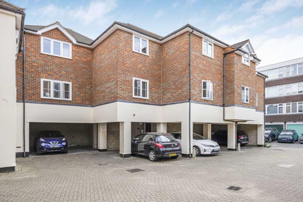 Main image of property: High Street, Eton, Windsor, Windsor And Maidenhead