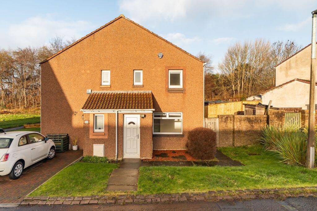 Main image of property: 90 North Bughtlinside, Edinburgh, EH12 8YB