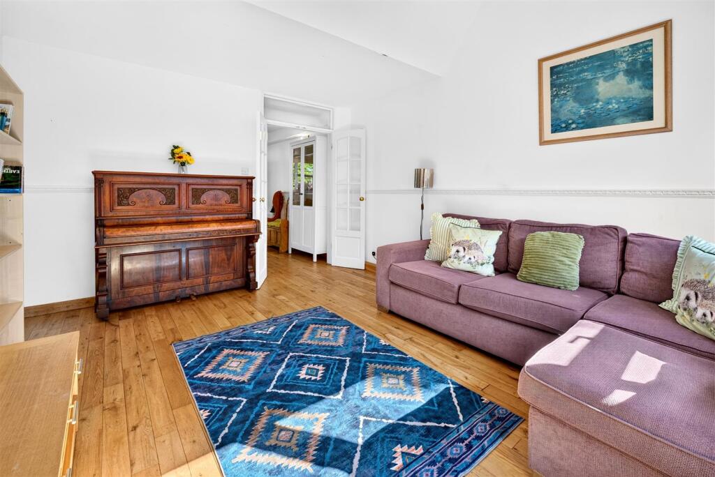 House in London - View 4